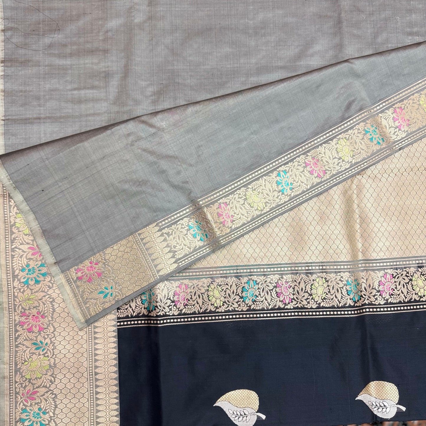 Pure Katan Phekwa Handwoven Butidar Meenakari Border Meenakari Black Banasari Saree