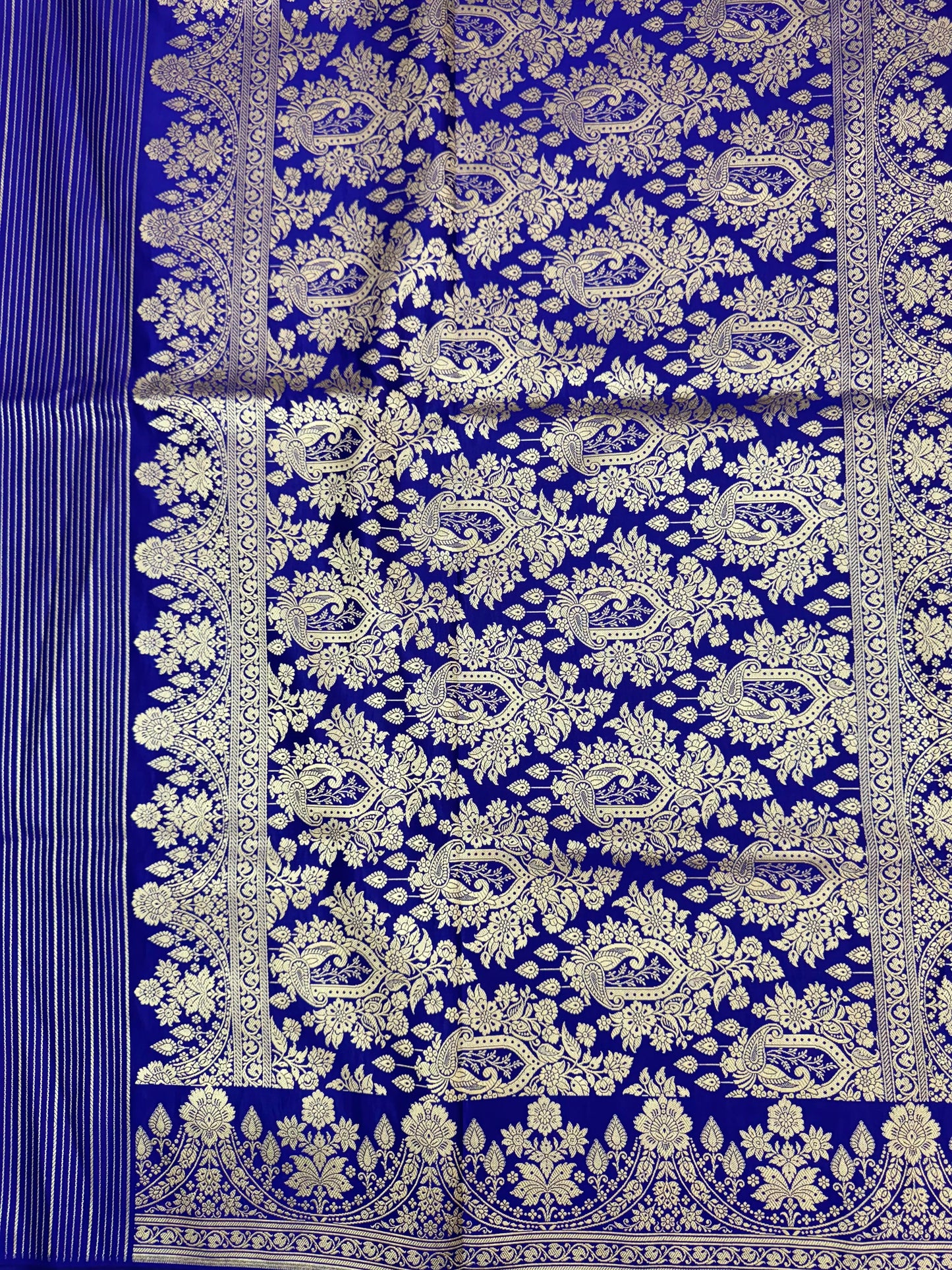 Mashru Silk Phekwa (cutwork) Butidar Design Indigo Banarasi Saree