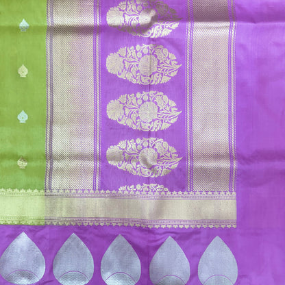 शुद्ध कटान कढुआ हाथ से बुनी हुई बूटीदार ऑलिव पीली बनसारी साड़ी 