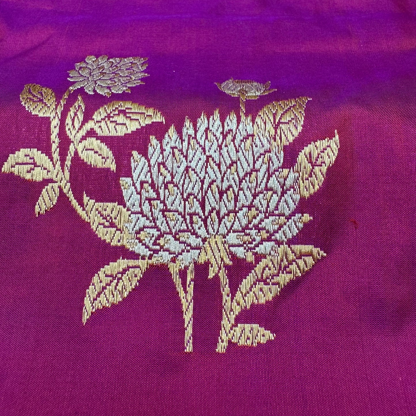 Pure Katan Phekwa Handwoven Butidar Meenakari Magenta Banasari Saree