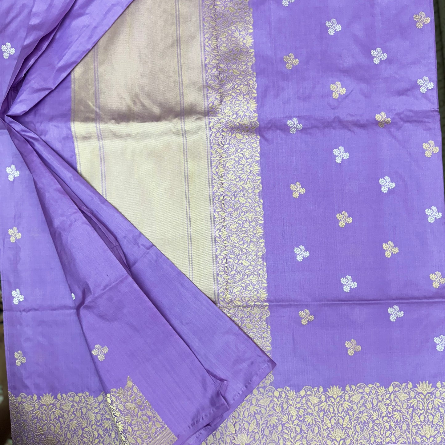 Pure Katan Kadhua Handwoven Butidar Lavendar Banasari Saree